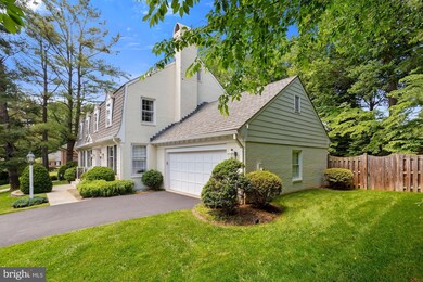 7644 Huntmaster Ln, McLean, VA 22102 - photo 5