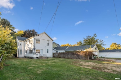 1423 Pershing Blvd, Clinton, IA 52732 - photo 4