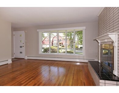 137 Pleasant St, Northborough, MA 01532 - photo 4