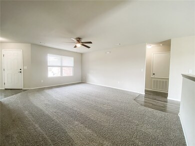 1002 Macy Ln, Elkins, AR 72727 - photo 4