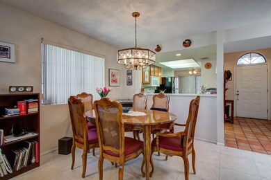 004_Formal Dining Room