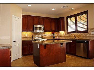 Kitchen. Great Kitchen Layout