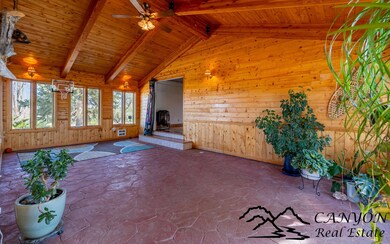 870 Hwy 14, Shell, WY 82426 - photo 4