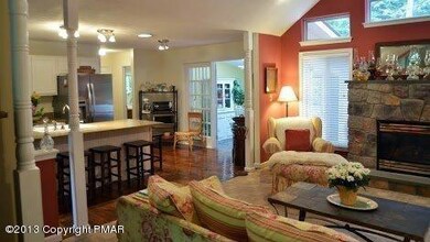 305 Meadowbrook Ct, Pocono Pines, PA 18350 - photo 3