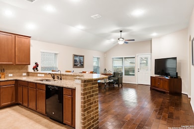 24711 Buck Creek, San Antonio, TX 78255 - photo 4