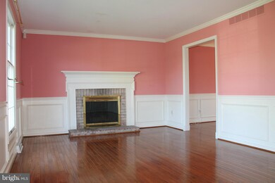 11 Scottsdale Ct, Lutherville Timonium, MD 21093 - photo 4