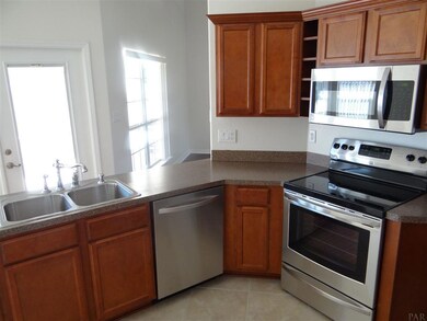 2415 Belleflower Rd, Pensacola, FL 32526 - photo 5