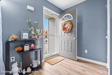 15080 Loxley Ln unit 21, Lansing, MI 48906 - photo 4