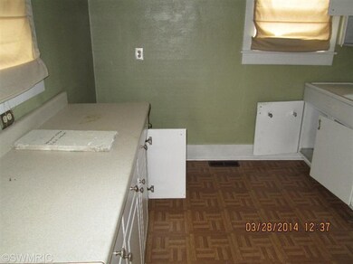 404 Wenzel St, Sturgis, MI 49091 - photo 4