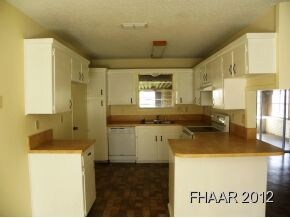 905 Valley Dr, Copperas Cove, TX 76522 - photo 2