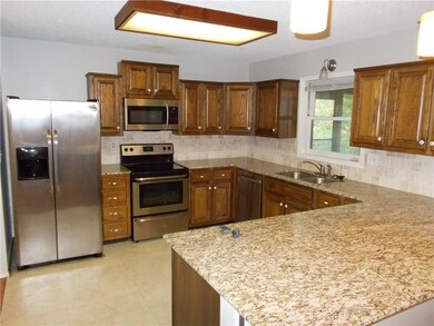 22 Pembroke Ln, Bella Vista, AR 72715 - photo 7