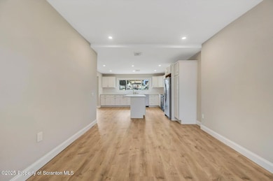 136 E Grove St, Taylor, PA 18517 - photo 7