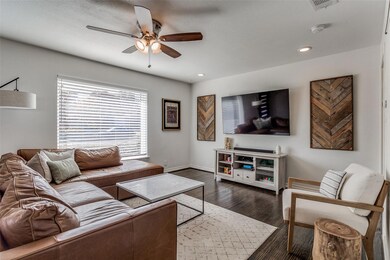 6715 Patrick Dr, Dallas, TX 75214 - photo 5