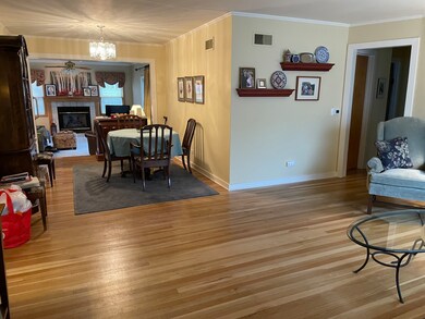 565 S Colfax Ave, Elmhurst, IL 60126 - photo 3