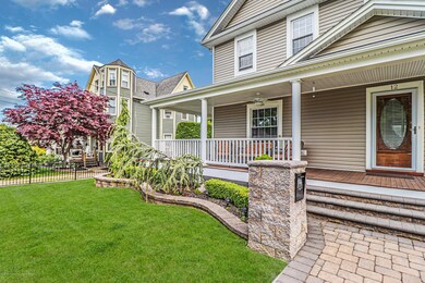 Front Walkway 1