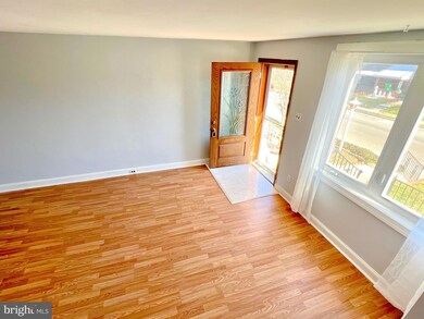 613 Magnolia Ave, Glenolden, PA 19036 - photo 6