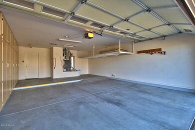 15034 W Cactus Ridge Way, Surprise, AZ 85374 - photo 7