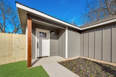 1407 Franklin Ave, Bonham, TX 75418 - photo 4