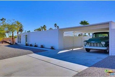 577 E Glen Cir S, Palm Springs, CA 92262 - photo 7