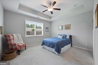 Main level primary suite!