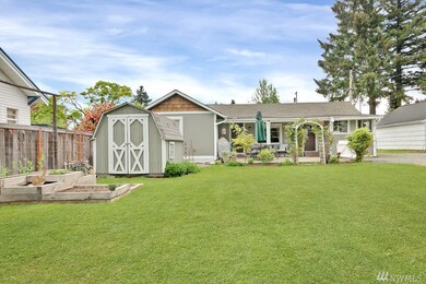 1633 Marshall Ave, Enumclaw, WA 98022 - photo 2