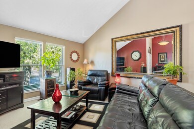 4-LivingRoom