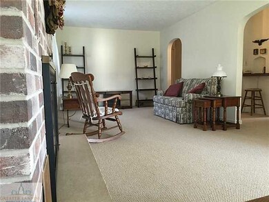 1320 Goodrich St, Lansing, MI 48910 - photo 4