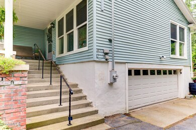 909 Ash Tree Ln, Schenectady, NY 12309 - photo 4