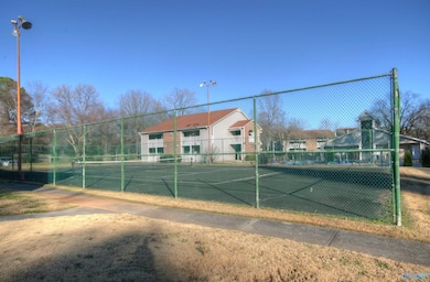 6644 Willow Pointe NW unit A, Huntsville, AL 35806 - photo 2