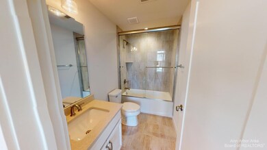 Lower level full bathroom.