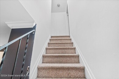 77 Lorraine Loop, Staten Island, NY 10309 - photo 7