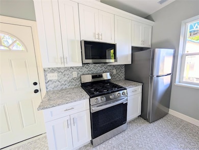 7377 Melrose St, Detroit, MI 48211 - photo 5