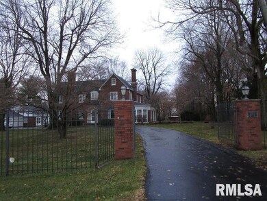 2339 Mound Rd, Jacksonville, IL 62650 - photo 2