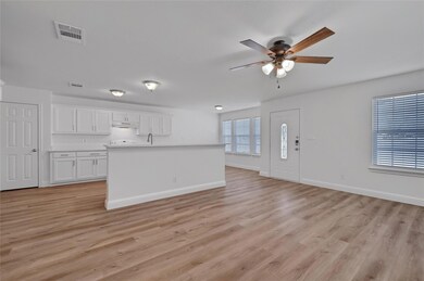 720 E Sycamore St, Sherman, TX 75090 - photo 3