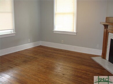 607 W 44th St unit Upper, Savannah, GA 31405 - photo 5