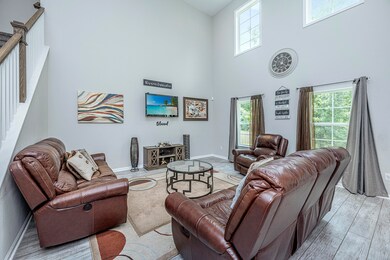 548MountainLaurelCir06