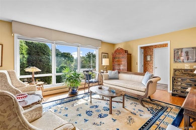 46 Skyview Dr, Poughkeepsie, NY 12603 - photo 6