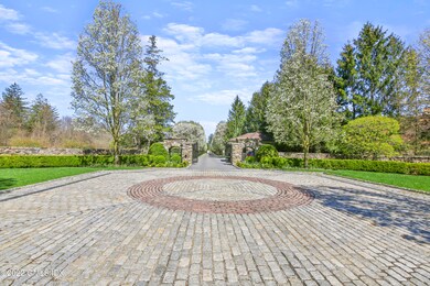 13 Chieftans Rd, Greenwich, CT 06831 - photo 2