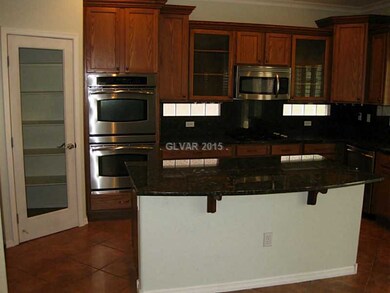 Property Photo. Breakfast Bar