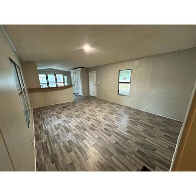 4502 E Old Marion Hwy unit 17R, Florence, SC 29506 - photo 5