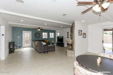 Family Room 4
