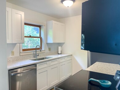 701 Dorset St unit B2, South Burlington, VT 05403 - photo 6