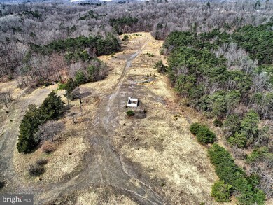 393 Guy Mason Ln, Hedgesville, WV 25427 - photo 3