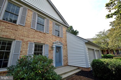 9100 Bakerhill Ct, Montgomery Village, MD 20886 - photo 4