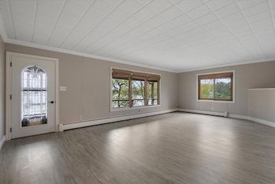 02-Living Room