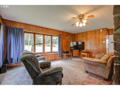 36961 S Sawtell Rd, Molalla, OR 97038 - photo 5
