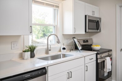 1443 N Delphine Ave, Waynesboro, VA 22980 - photo 4