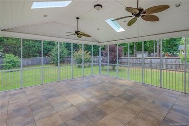 20 x 20 Sunroom