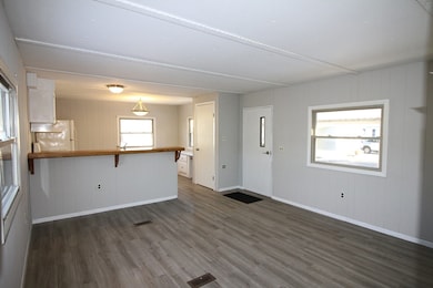 32 Mockingbird Dr, Chicopee, MA 01020 - photo 5