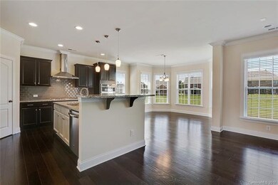 Extended breakfast area, beautiful granite counter